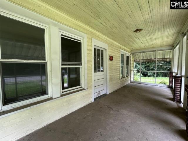 34 Bluff Road