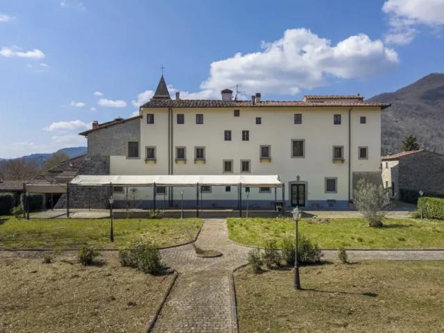 34 camere da letto, Rufina Tuscany 50068 LS102811852