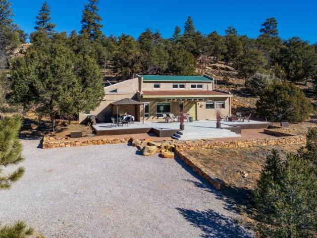 34 Canyon Road