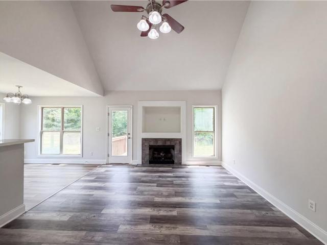 34 Cass Station Drive NW