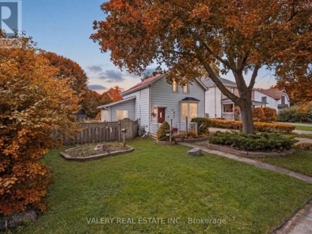 34 Chalmers Street N, Cambridge, ON, N1R 5B7 house for sale | Listing ID X13726 | Royal LePage