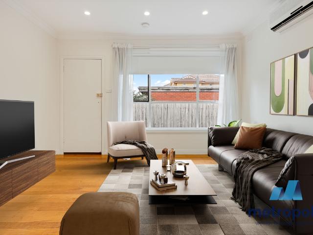 3/4 Combermere Street, ABERFELDIE, VIC