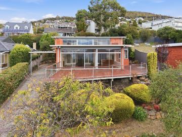 Sandy Bay, Kingston, Kingborough, Clarence, Tasmania, Penguin Island, Cloudy Bay, Kingborough, Tasmania Island