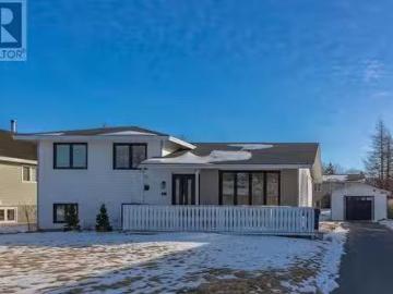 34 Clearview Heights, Paradise, NL, A1L 1T7 house for sale.