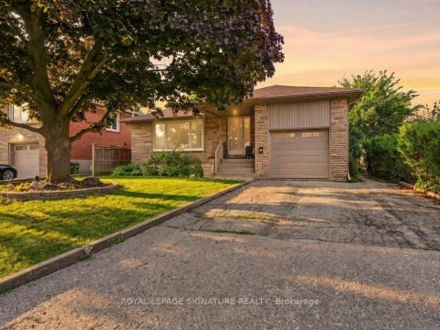 34 Clifton Avenue, Toronto, ON, M3H 4L1 house for sale | Listing ID C13640 | Royal LePage