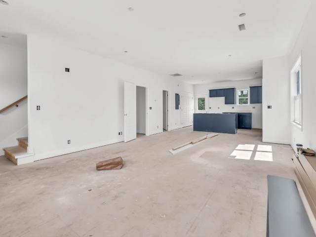 34 Dixon Dr
