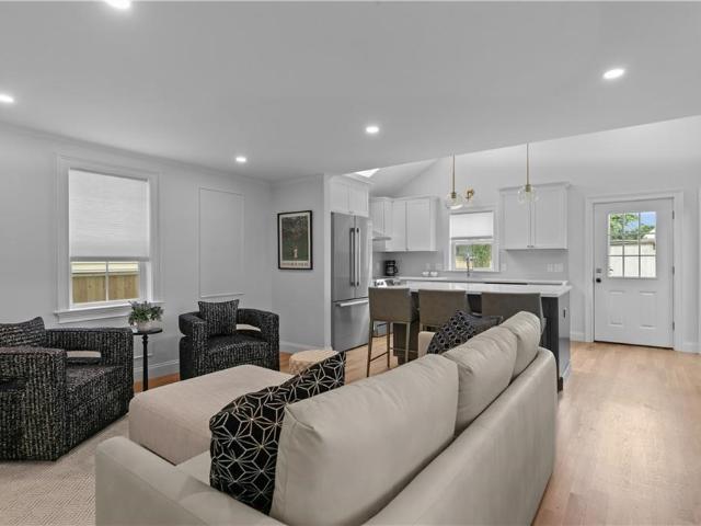 34 East Bowery Street