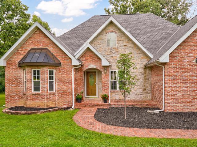 34 Englewood Lane