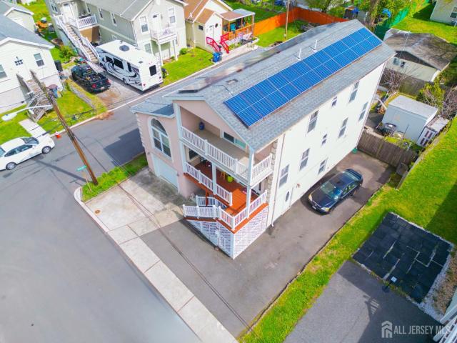 34 Evergreen Place