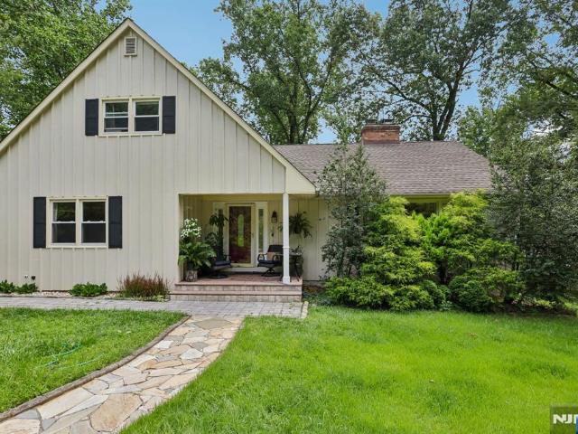 34 Forest Drive