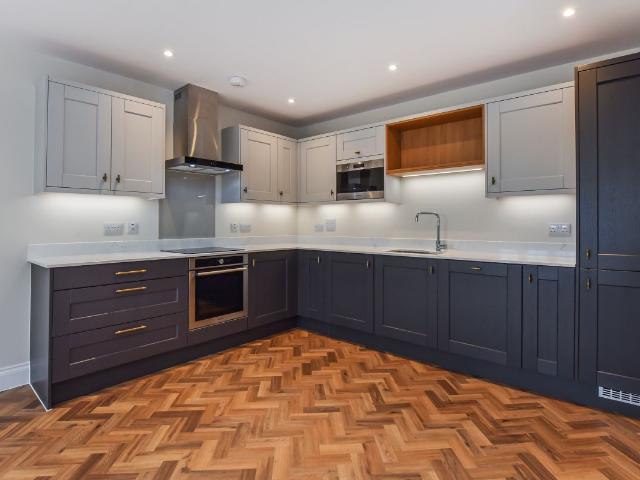 34 Glasshayes Way, Lyndhurst SO43, 2 bed flat to rent, £1,800 pcm | PrimeLocation