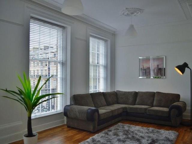 34 Hamilton Square, Birkenhead, CH41 6DQ, United Kingdom | 2 bed apartment for rent #140399839 | Rentberry
