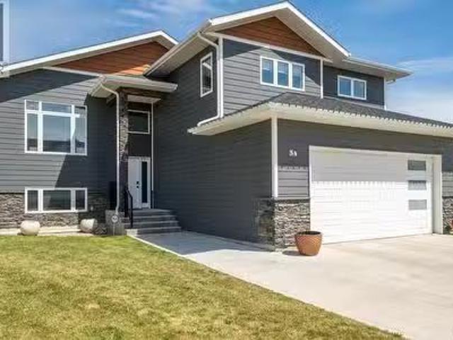 34 Hadley Road, Prince Albert, SK, S6X 0A3 house for sale L.