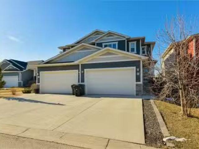 34 Hazelwood Lane, Spruce Grove, AB, T7X 0R7 house for sale.