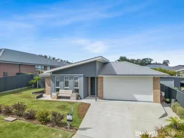 34 Hillary Street, ST LEONARDS, TAS 7250 House for Rent
