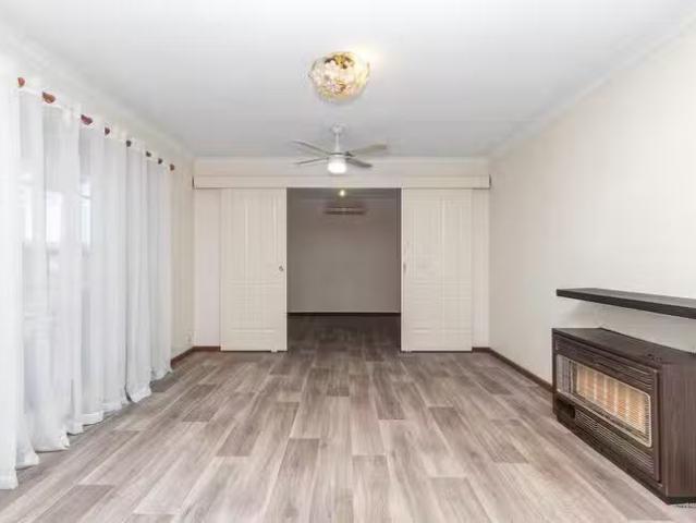 34 Ipari Terrace, Morphett Vale, SA 5162