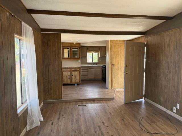 34 Lake Avenue