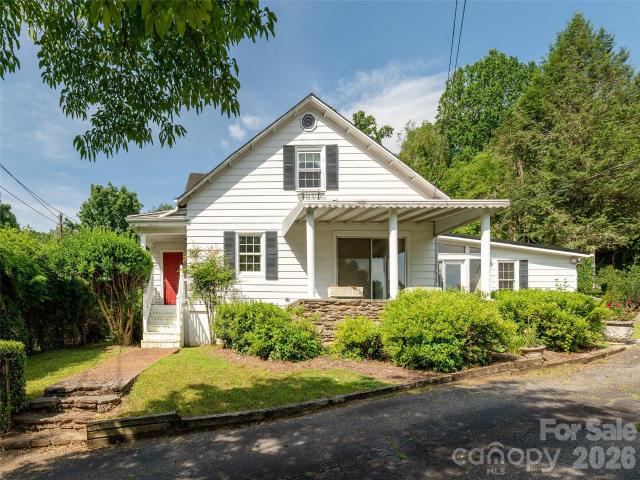 34 Lockhart Road