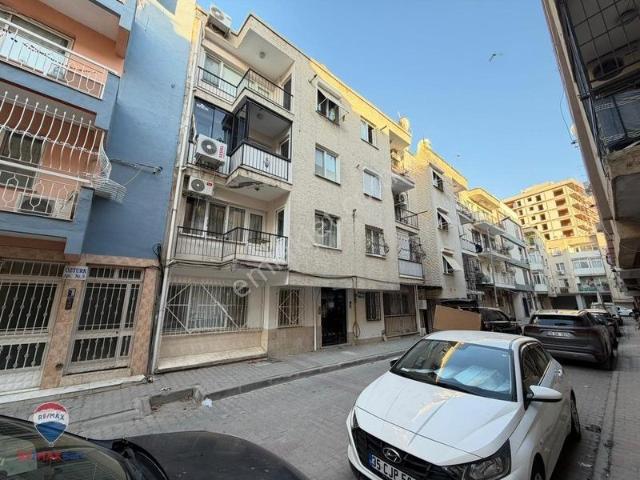 34 Mansuroğlu Mahallesinde Merkezi Konumda, Bakımlı 2+1 Daire