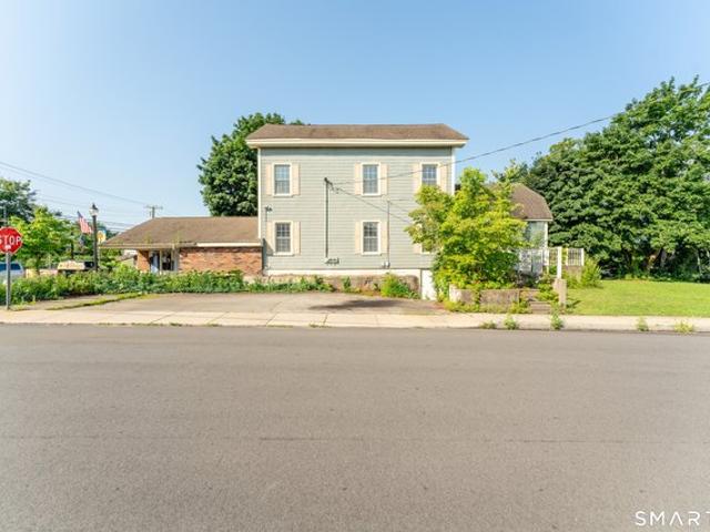 34 Main St, Griswold, CT 06351