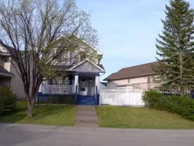 34 Martinridge Road Ne, Calgary, AB, T3J 3L4 house for sale.