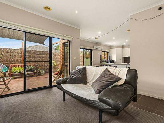 3/4 Montrose Court, Sydenham VIC 3037