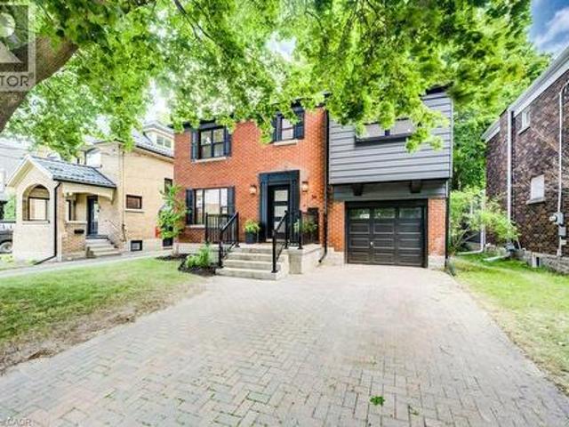 34 Moore Avenue N, Waterloo, ON, N2J 3E5 house for sale | Listing ID 40850 | Royal LePage
