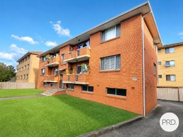 3/4 Olive Street, LIVERPOOL NSW 2170