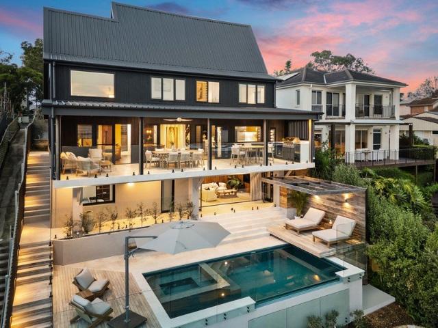 34 on point elegant, stylish waterfront