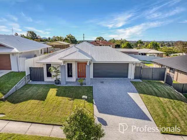 34 Panda Street, Southside, QLD 4570