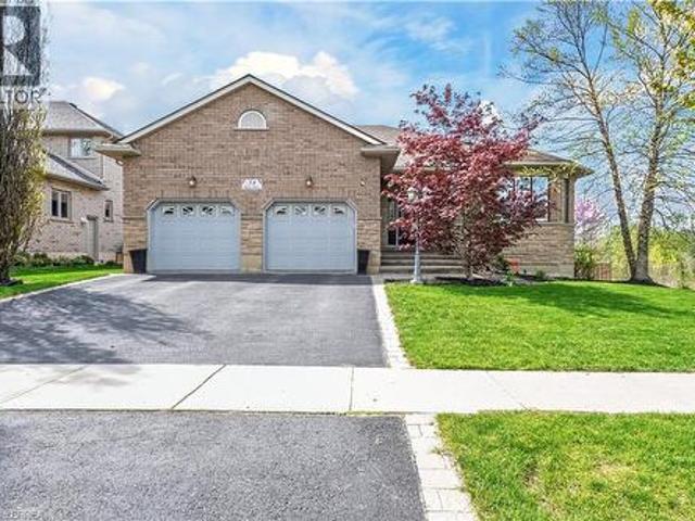 34 Pace Avenue, Brantford, ON, N3S 7V4 house for sale | Listing ID 40845 | Royal LePage