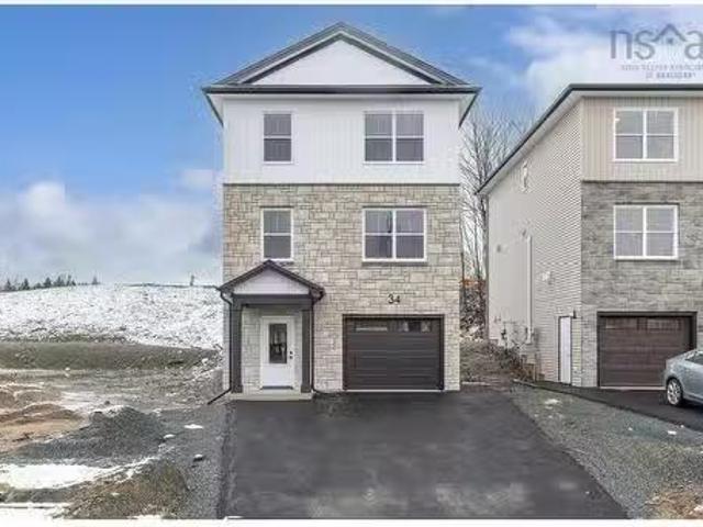 34 Pearlgarden Close, Dartmouth, NS, B2X 2E8 house for sale.
