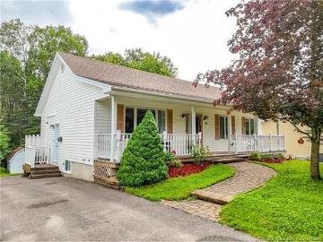 34 Pettigrove Cres, Fredericton, NB, E3A 5P3 house for sale | Listing ID NB142509 | Royal LePage