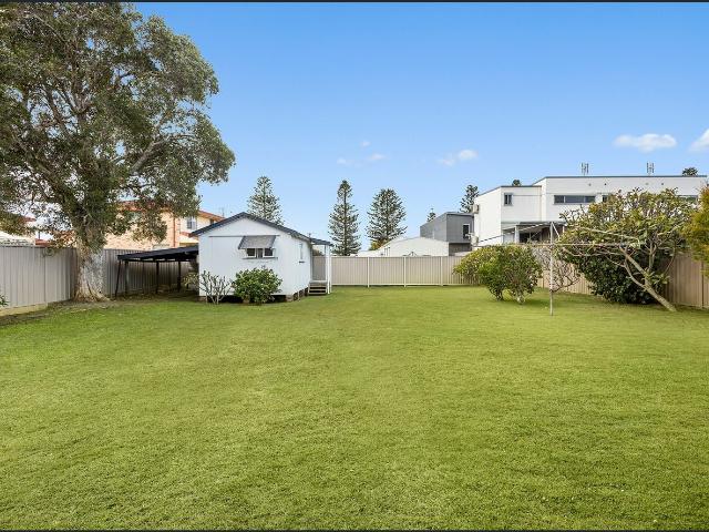 34 Pur Pur Avenue Lake Illawarra, NSW 2528