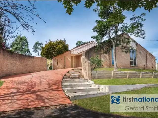 34 Remembrance Driveway, Tahmoor House for rent Listed by Sue.