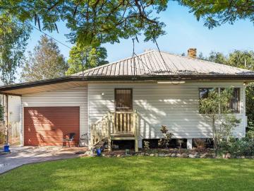 34 Regent Street, WYNNUM WEST, QLD 4178
