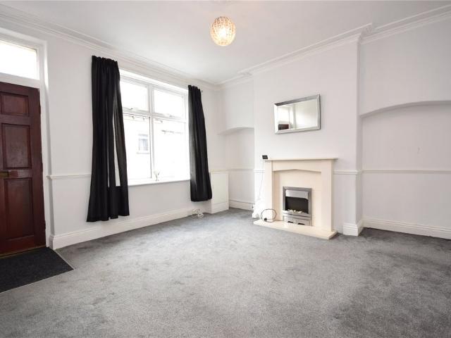 34, Rose Avenue, Horsforth, Leeds, LS18 4QE