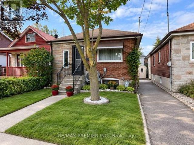 34 Rutherford Avenue, Toronto, ON, M6M 2C6 house for sale | Listing ID W13814 | Royal LePage