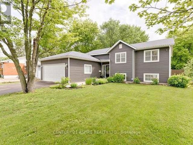 34 Selkirk Street, Petawawa, ON, K8H 1P2 house for sale | Listing ID X13497 | Royal LePage
