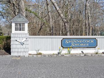 34 Shinnecock Rd, East Quogue, NY 11942 | MLS #989325