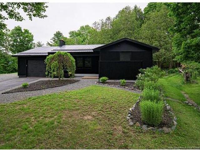 34 Simcoe Crt, Fredericton, NB, E3B 2W9 house for sale | Listing ID NB143355 | Royal LePage