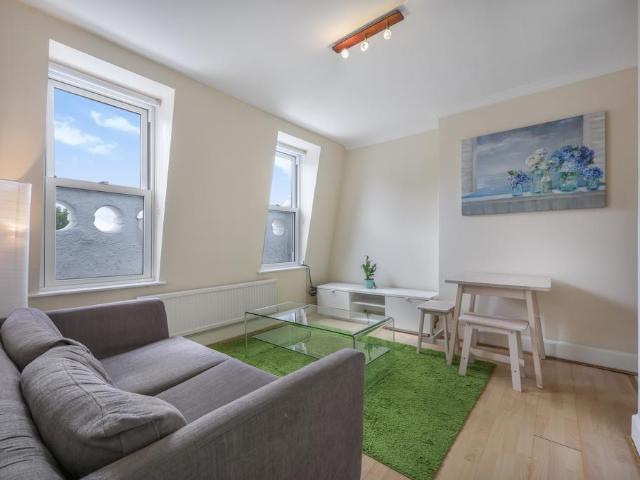 34 Sinclair Road, London, W14 0NH, United Kingdom | 1 bed apartment for rent #131178507 | Rentberry