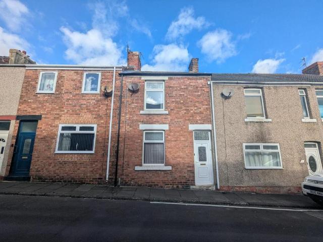 34 South Street, Spennymoor DL16 2 bed terraced house to rent £500 pcm £115 pw
