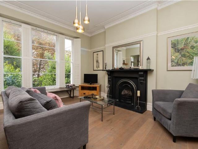 34 St. Matthews Road, Bristol, BS6