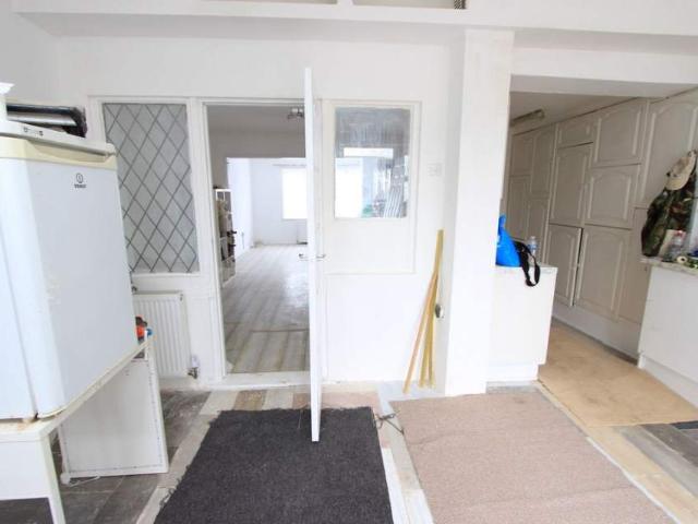 3/4bed house with Loft Conversion. Ideal for families