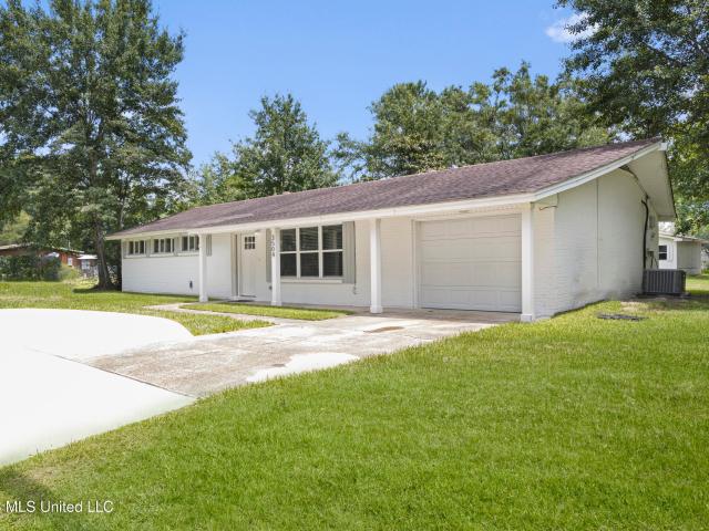 3504 Beachview Drive