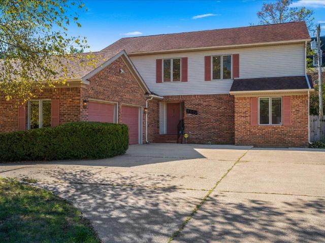 3504 Cheddington Lane