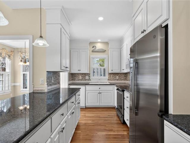 3504 Danbury PL