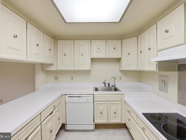 3505 S Leisure World Boulevard # 29 2E