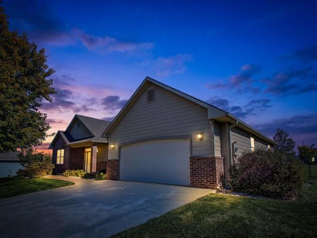 3505 Vanesta Dr, Manhattan, KS 66503